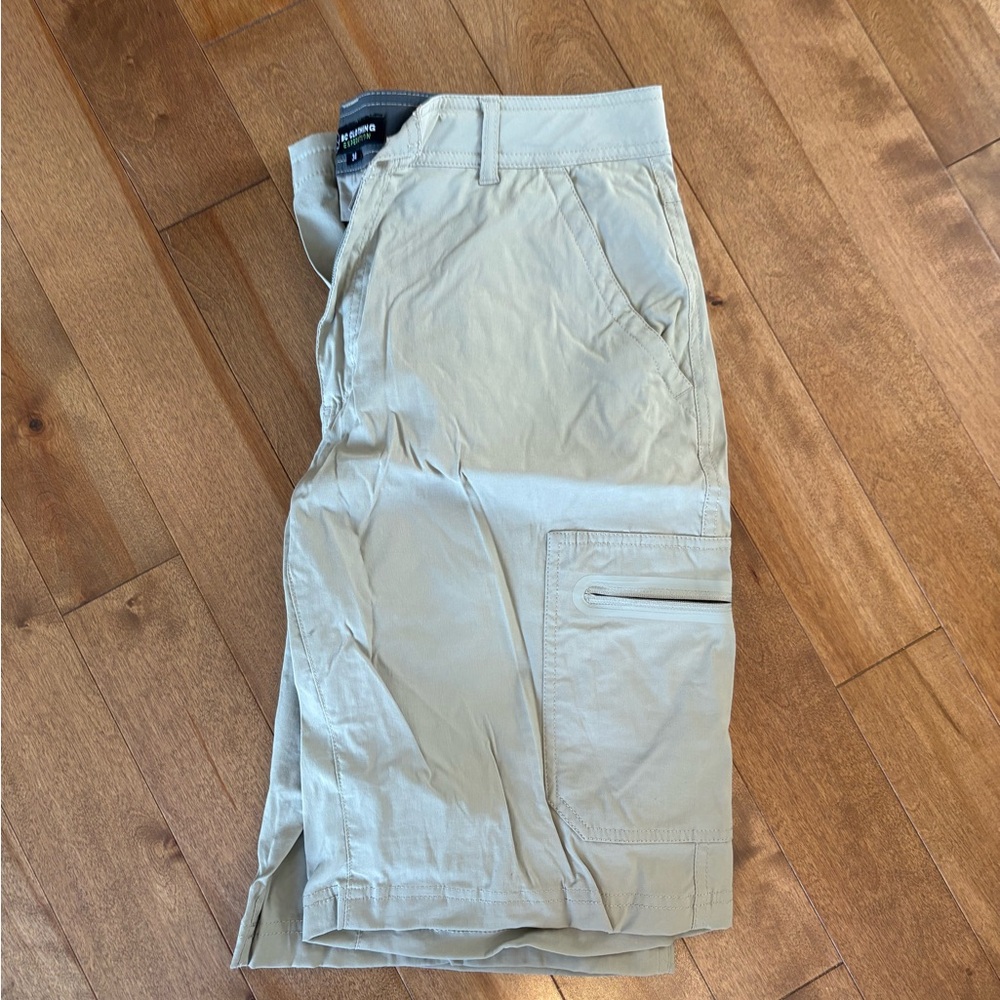 Men's Beige Cargo Shorts